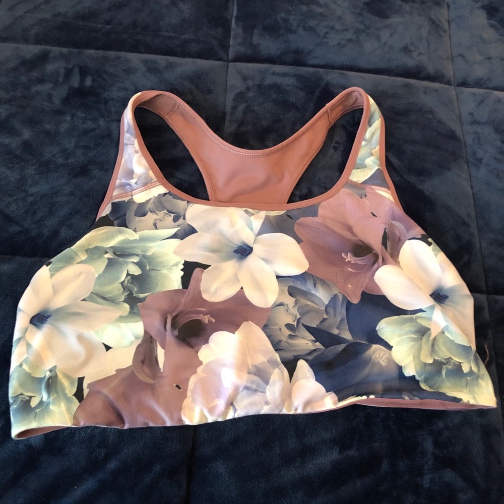 Sports bra
